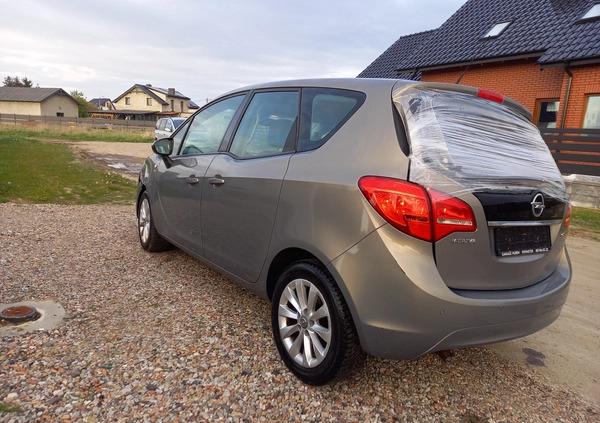 Opel Meriva cena 14900 przebieg: 140000, rok produkcji 2012 z Września małe 79